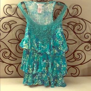 CLOSET CLOSING. MAKE OFFER. Candies small tank top